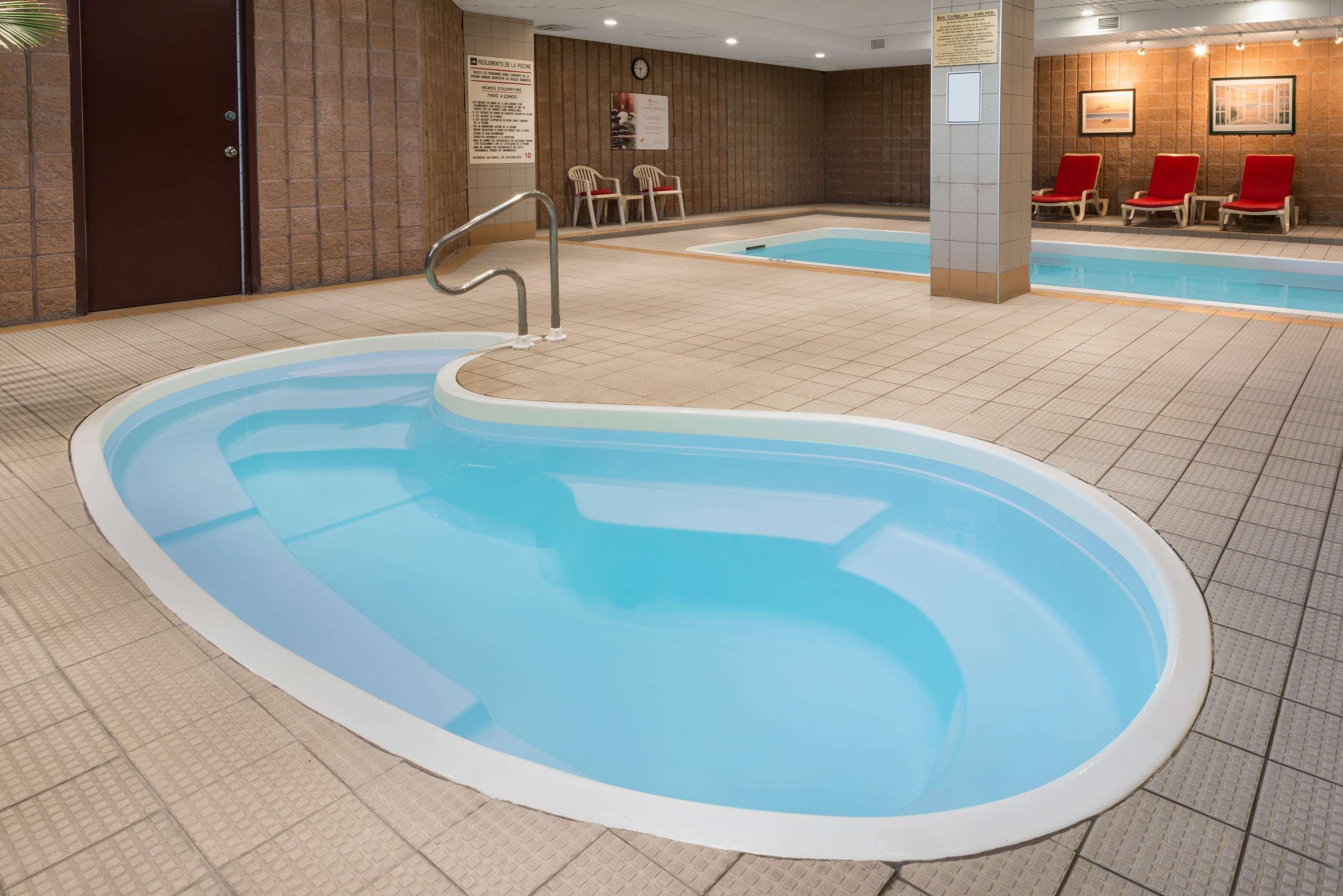 Ramada Plaza By Wyndham Gatineau/Manoir Du Casino Hotel Exterior photo